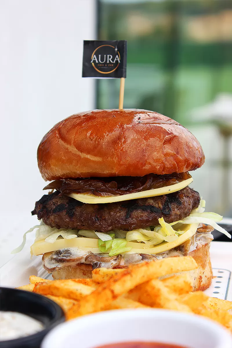 Karamelize Mantar Burger